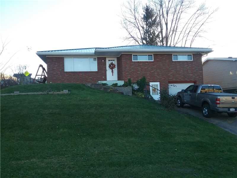 Property Photo:  109 Greenwood Blvd   15425 