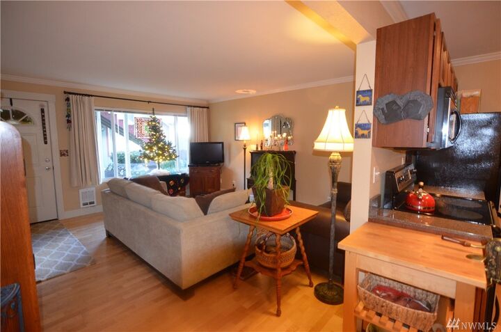 Property Photo:  1111 N K St 103  WA 98403 