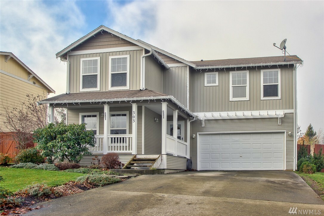Property Photo: 303 N 30th St WA 98273