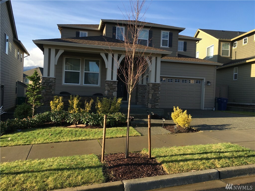 Property Photo: 9217 Ash Ave SE WA 98065