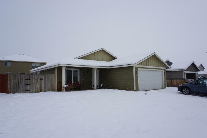 Property Photo: 211 Sterling St WA 98936