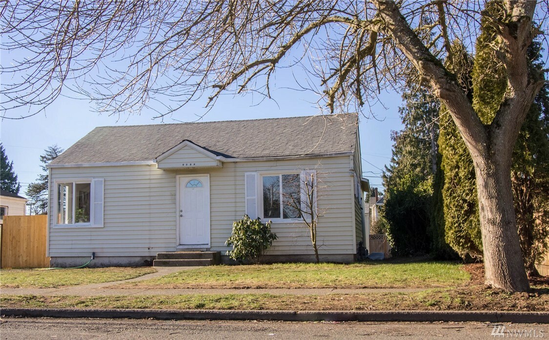 Property Photo:  1012 S Trafton St  WA 98405 