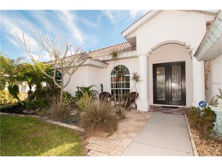 Property Photo:  5534 Eastwind Drive  FL 34233 