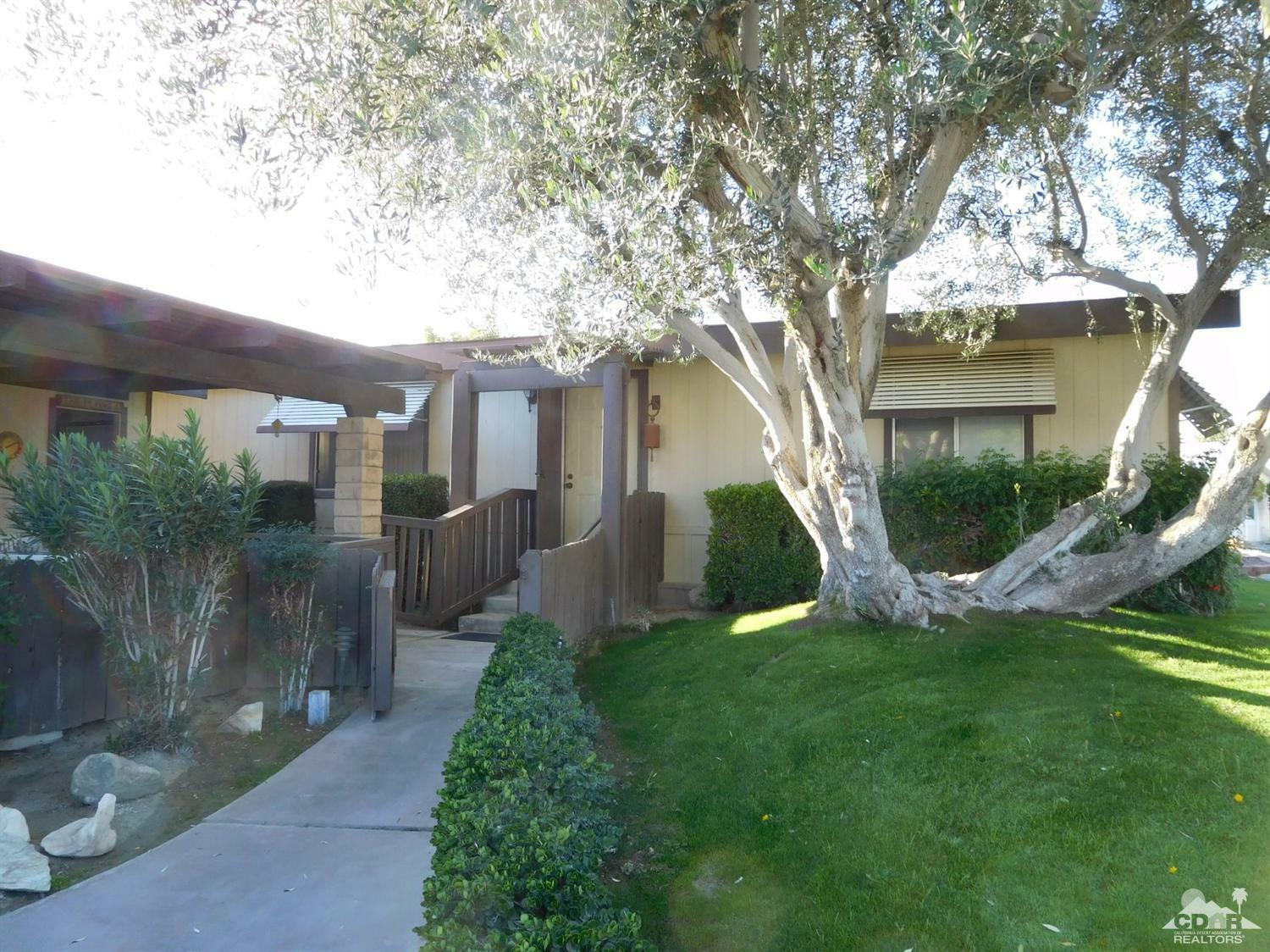 Property Photo: 47821 Calle Fiesta CA 92201