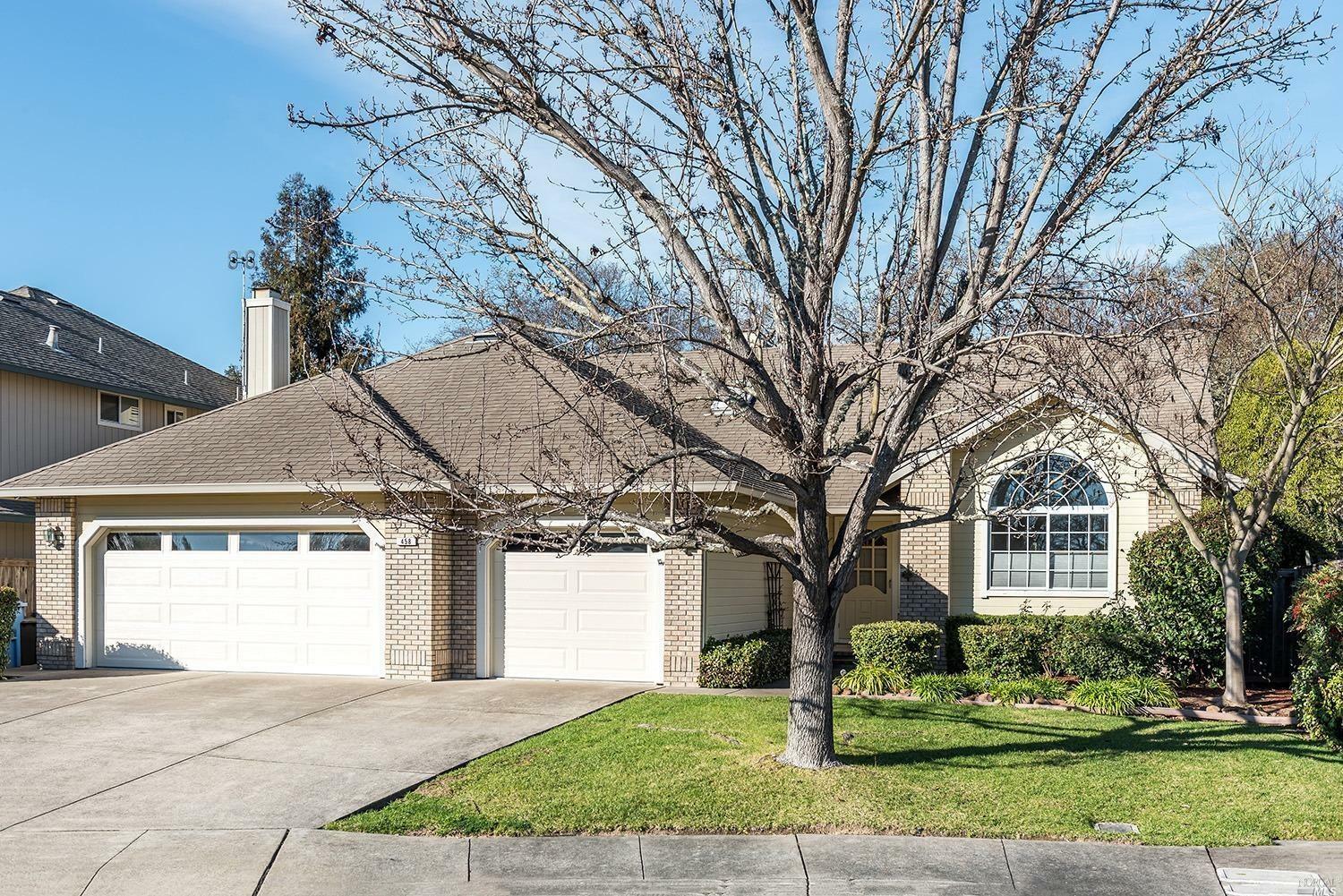 Property Photo:  458 Skylark Street  CA 95492 