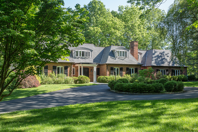 Property Photo: 61 Millbrook Rd NJ 07976