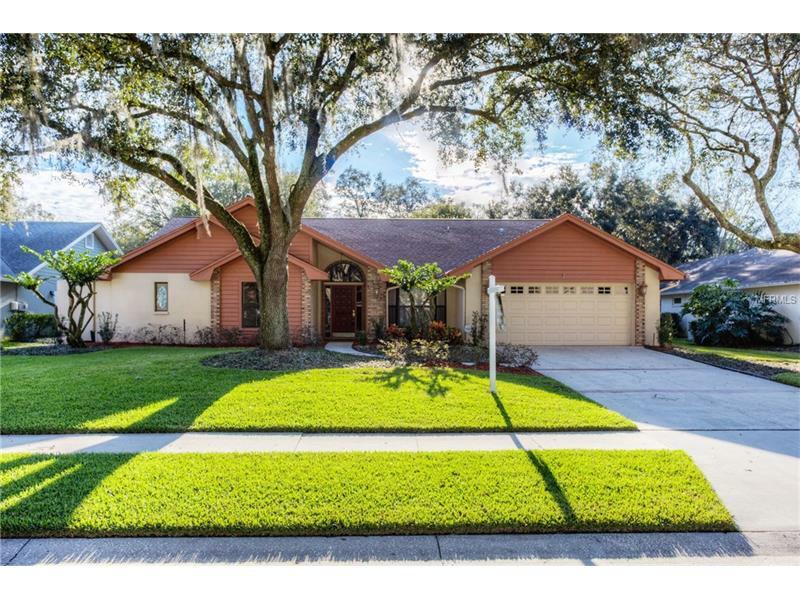 Property Photo: 16119 Ancroft Court FL 33647