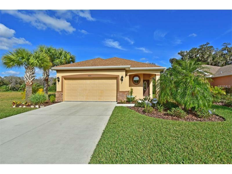 Property Photo: 5826 Oak Mill Terrace FL 34221