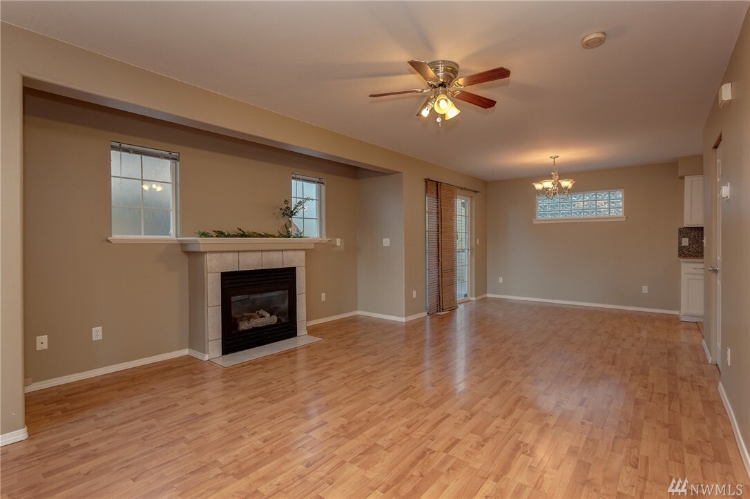 Property Photo: 1336 Undine St WA 98229