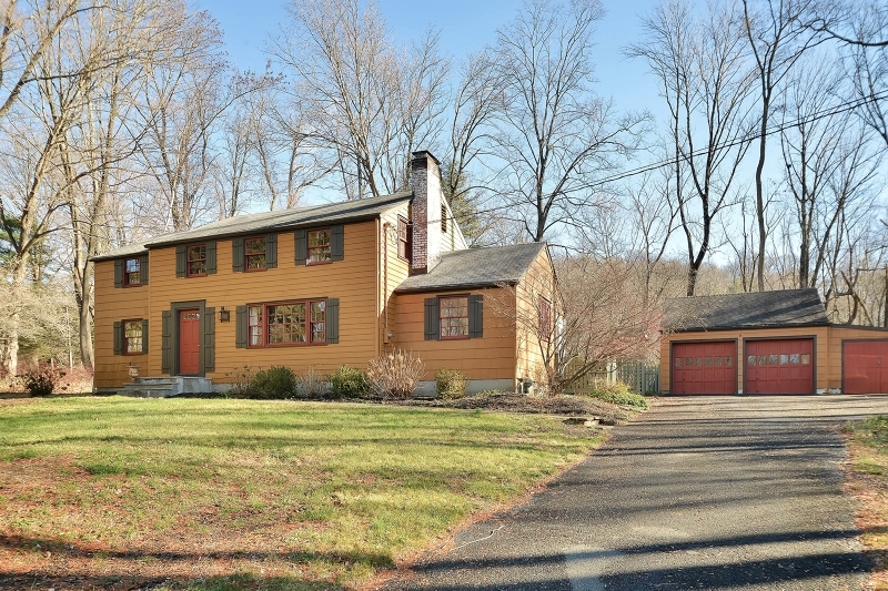 Property Photo:  3 Valley View Rd  NJ 07960 