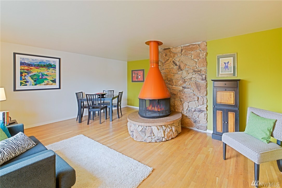 Property Photo: 9745 3rd Ave NW WA 98117