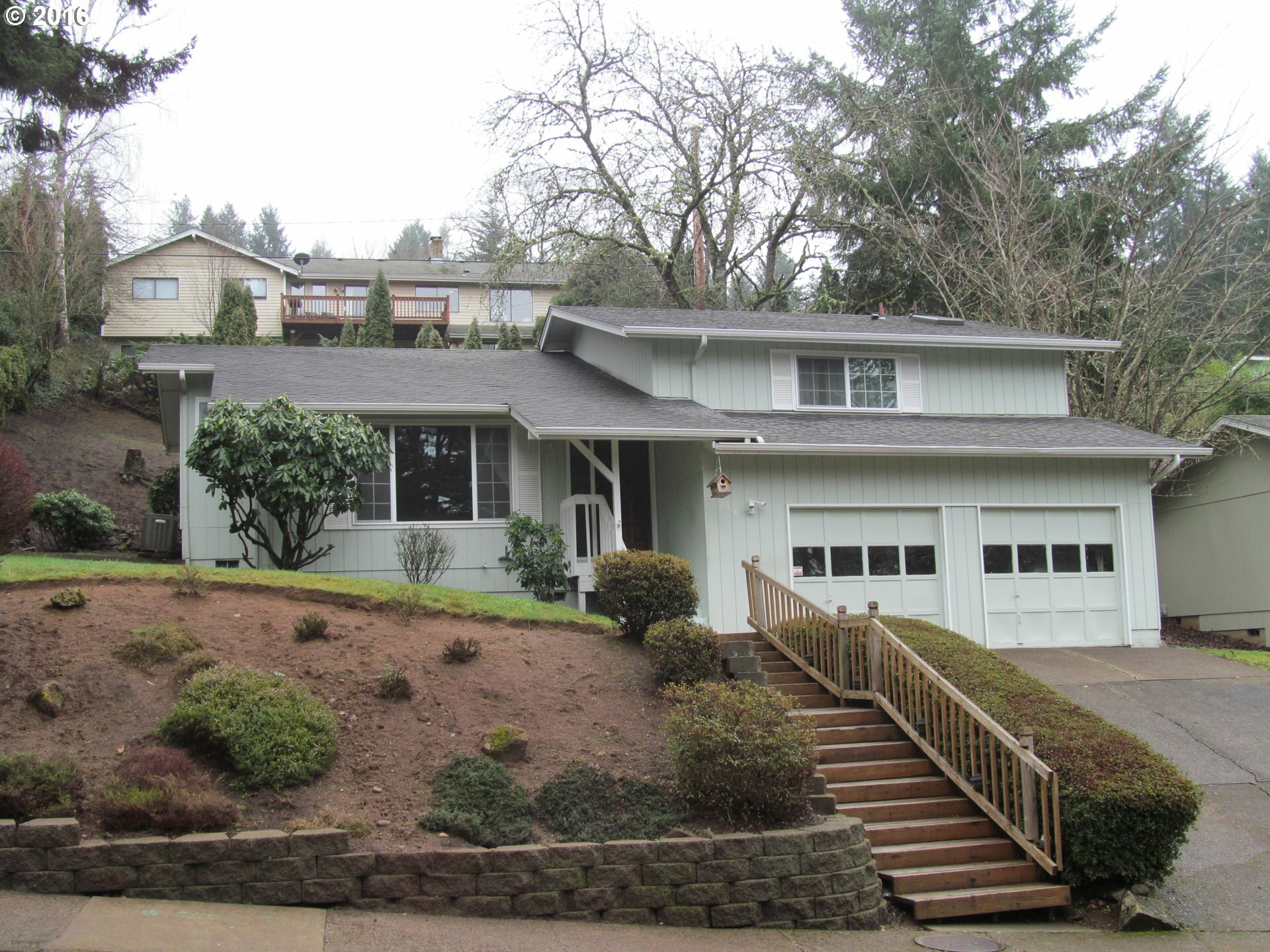 Property Photo:  2260 W 27th Ave  OR 97405 
