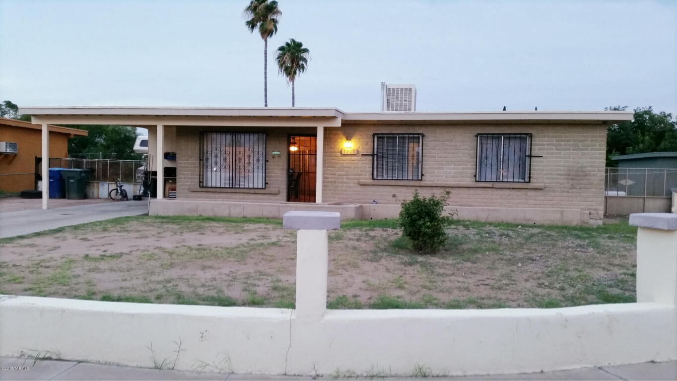 Property Photo:  1910 E Jasmine  AZ 85706 