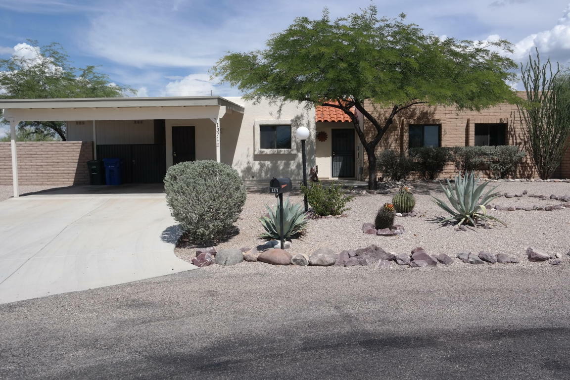 Property Photo:  1371 S Moonflower Lane  AZ 85748 