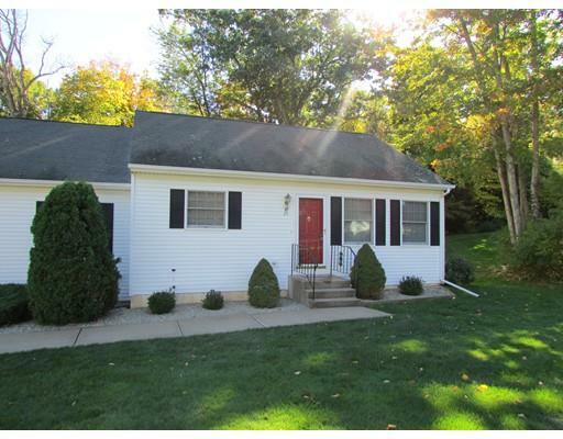 Property Photo:  25 Rosewood Ln 25  MA 01077 