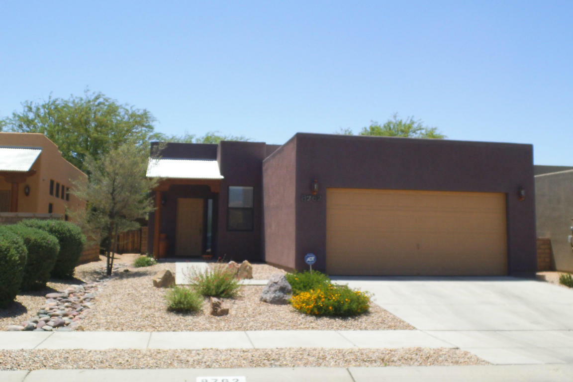 Property Photo:  8762 E Corte Caida Del Sol  AZ 85715 