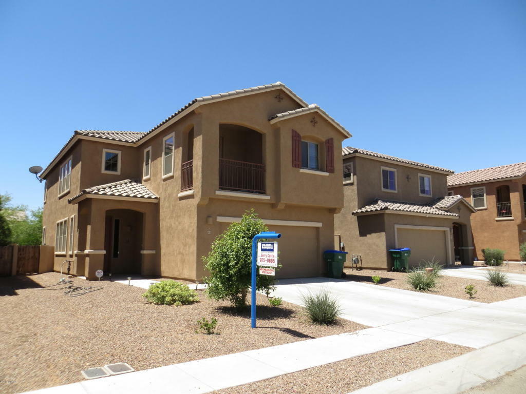 Property Photo:  41 W Calle Gota  AZ 85629 