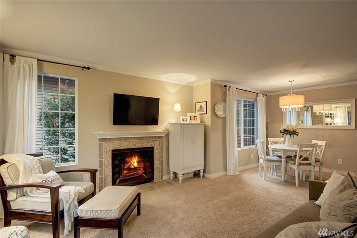 Property Photo: 9834 NE 122nd St R202 WA 98034