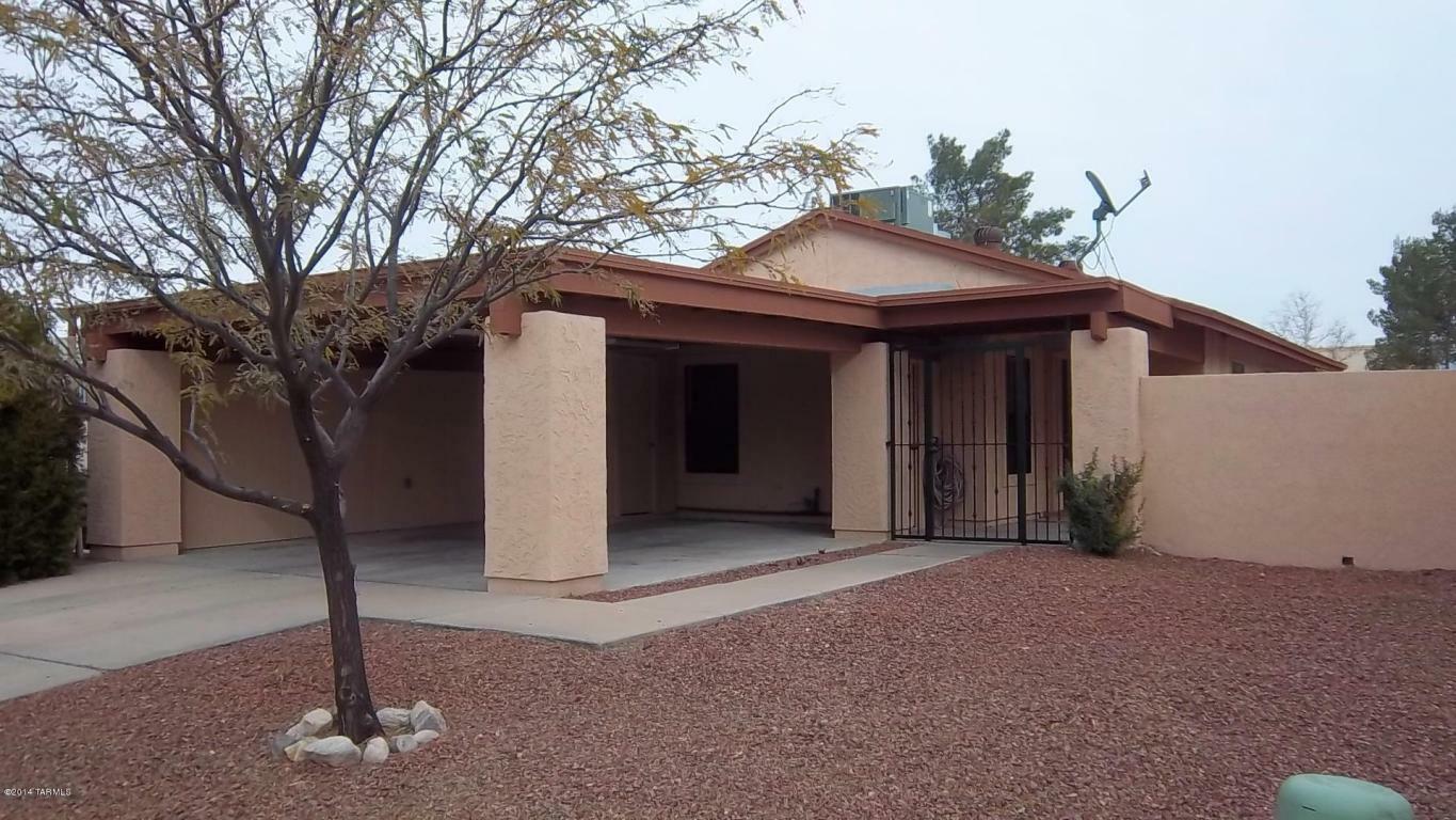 Property Photo:  962 N Constitution Drive  AZ 85748 