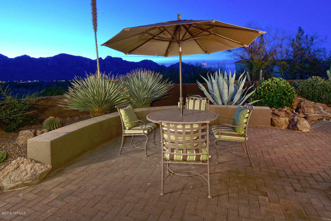Property Photo: 13545 N Placita Montanas De Oro AZ 85755
