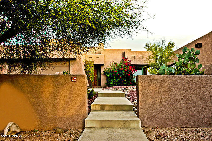 Property Photo: 67 S Shadow Creek Place AZ 85748