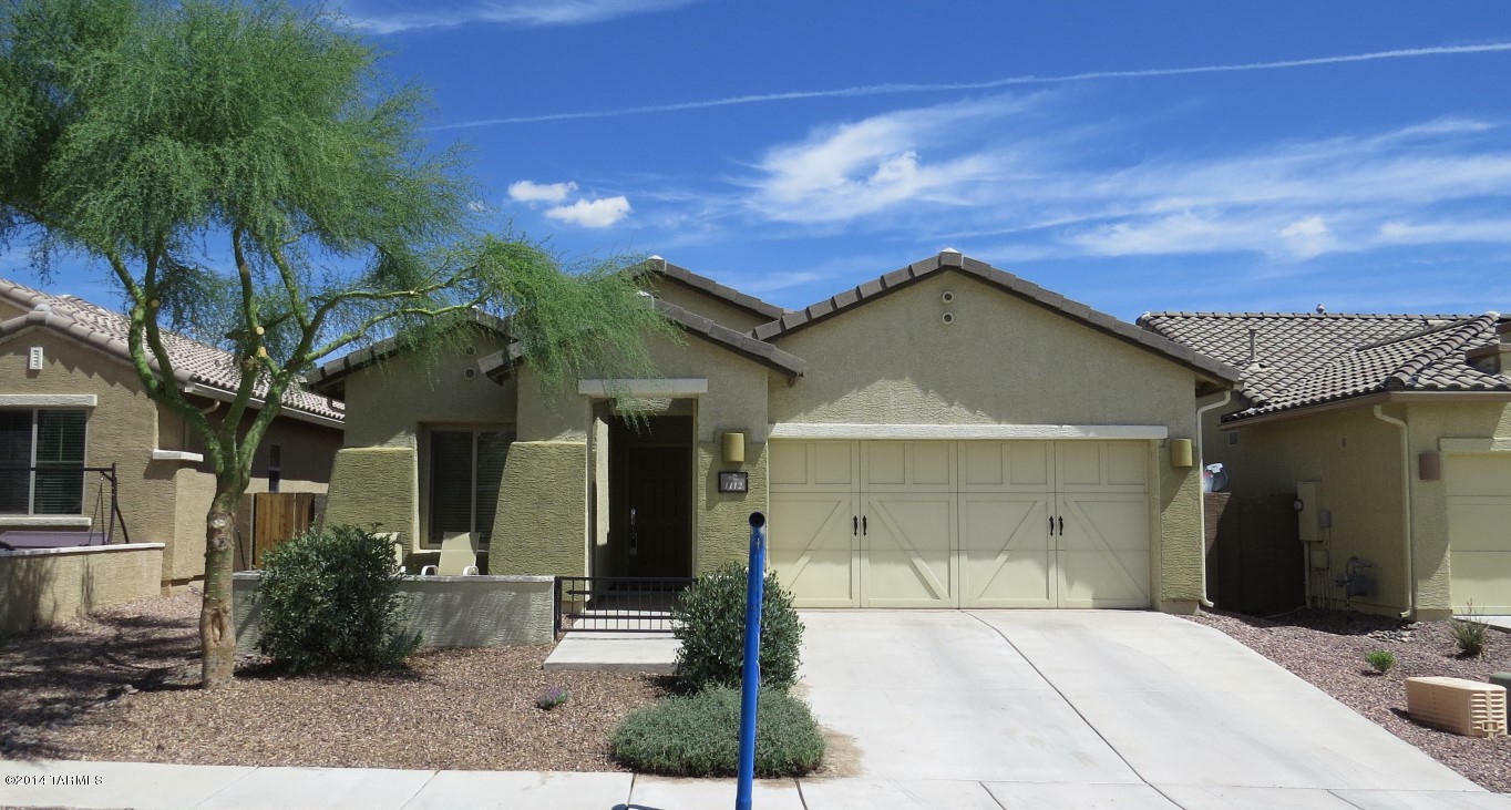 Property Photo:  1112 W Montelupo Drive  AZ 85755 