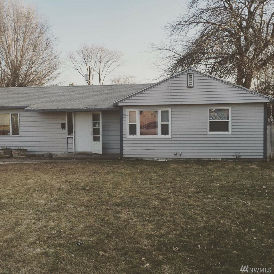 Property Photo:  312 SW K Street  WA 98848 