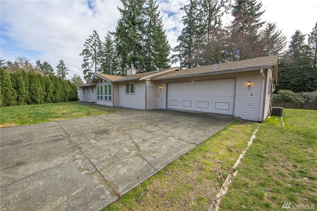 Property Photo:  12206 8th Avenue S  WA 98168 