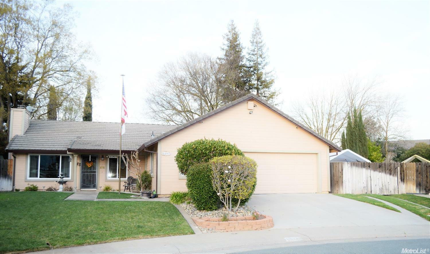 Property Photo:  8577 Iris Crest Way  CA 95624 