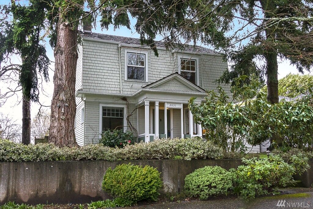 Property Photo:  2631 46th Ave SW  WA 98116 