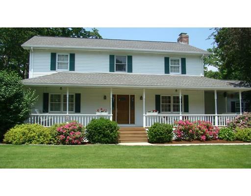 Property Photo: 127 Pineridge Dr MA 01085