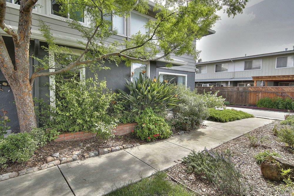 Property Photo:  1040 A Los Gamos Road  CA 94903 