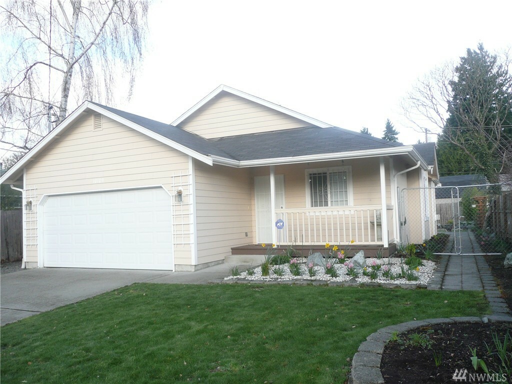 Property Photo:  10109 Yakima Ave S  WA 98444 