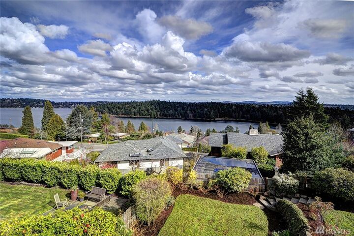 Property Photo: 5224 54th Ave S WA 98118
