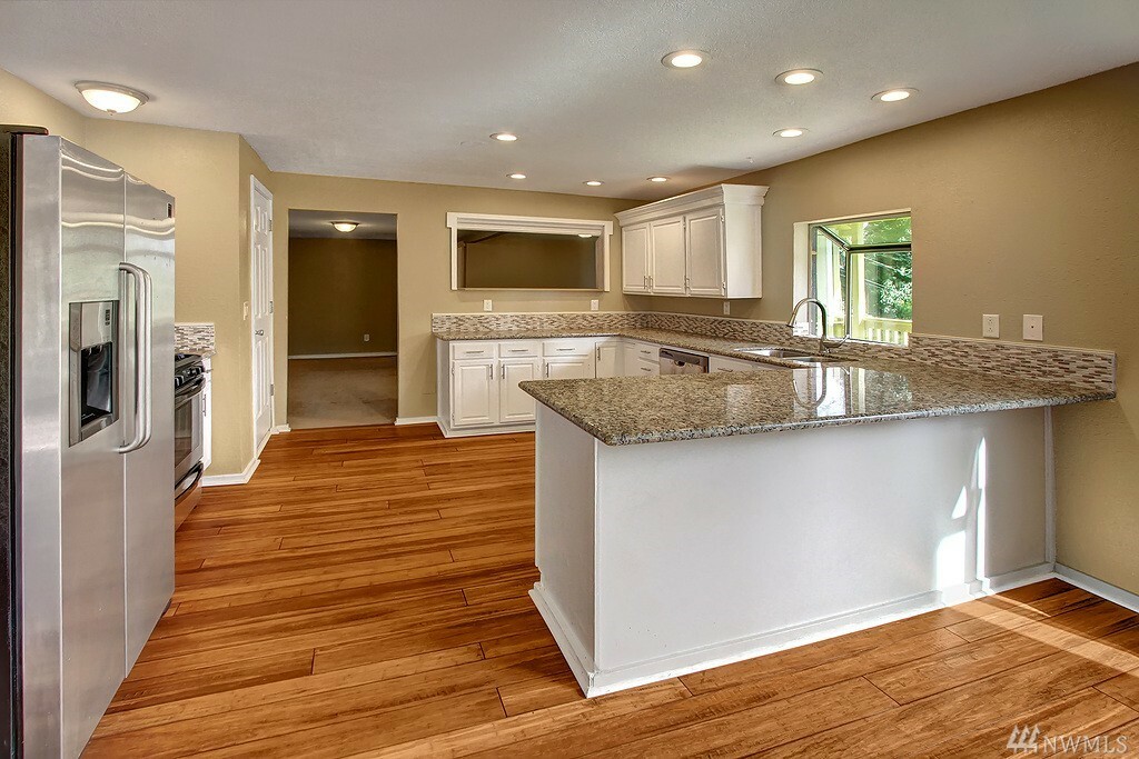 Property Photo: 3538 Pioneer Wy E WA 98443