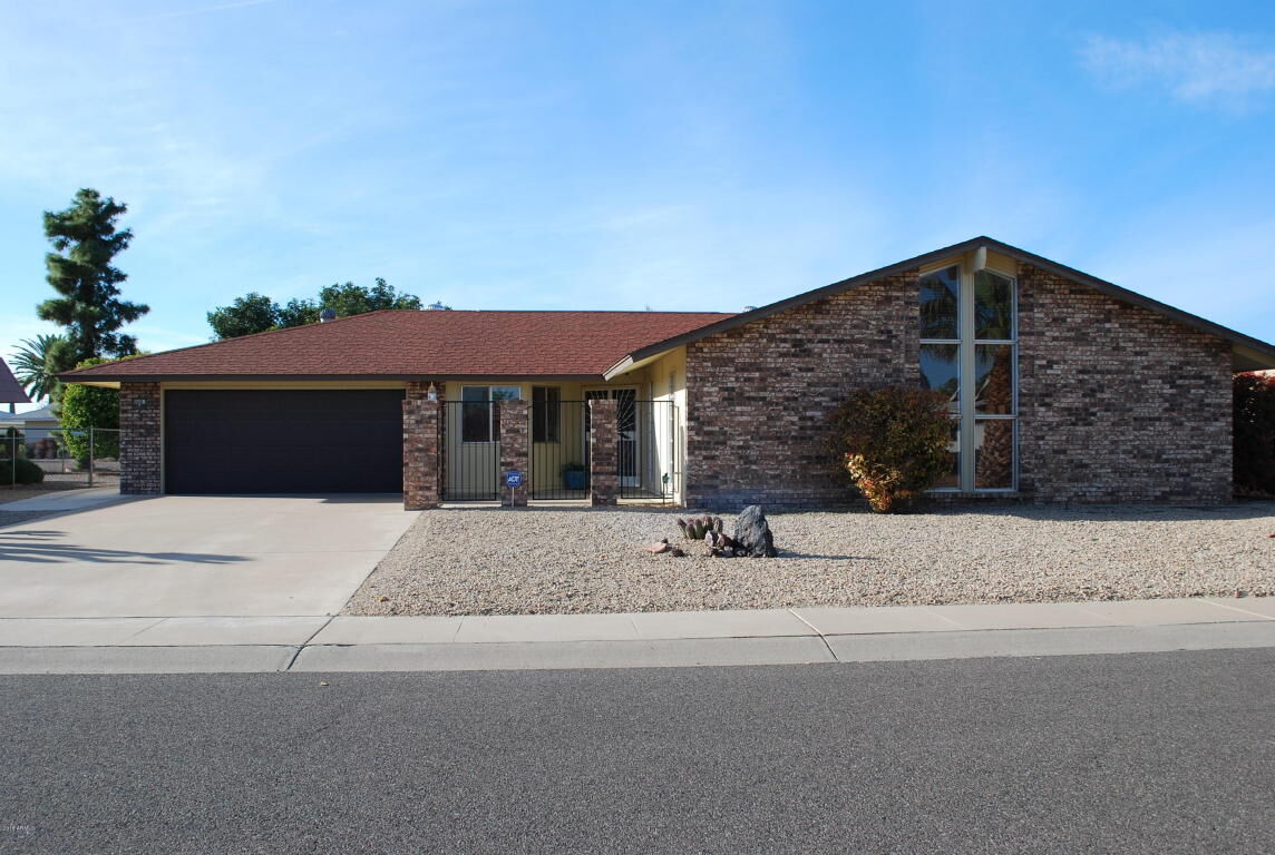 Property Photo: 9408 W Cedar Hill Circle AZ 85351