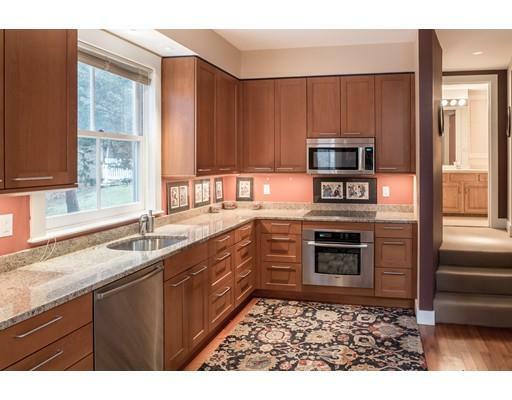 Property Photo: 4 Gatehouse Ln 4 MA 02045