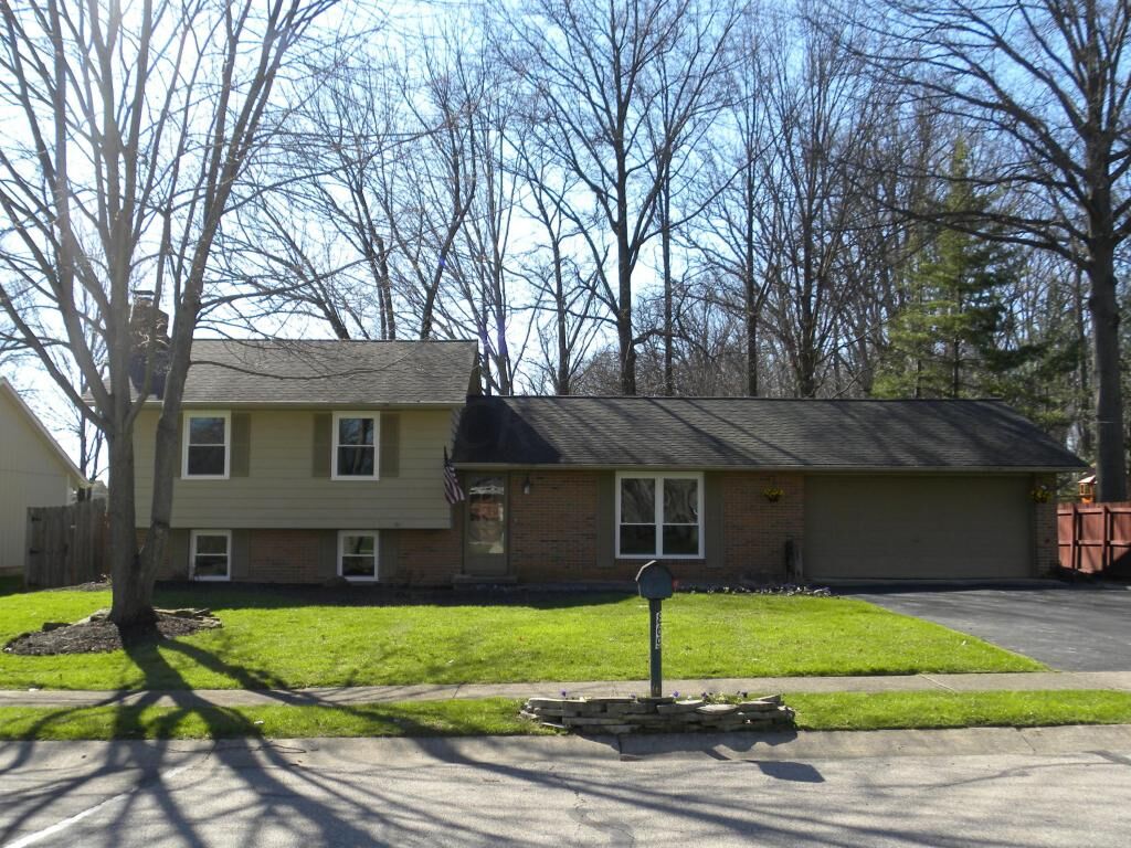 Property Photo:  869 Catalpa Place  OH 43040 