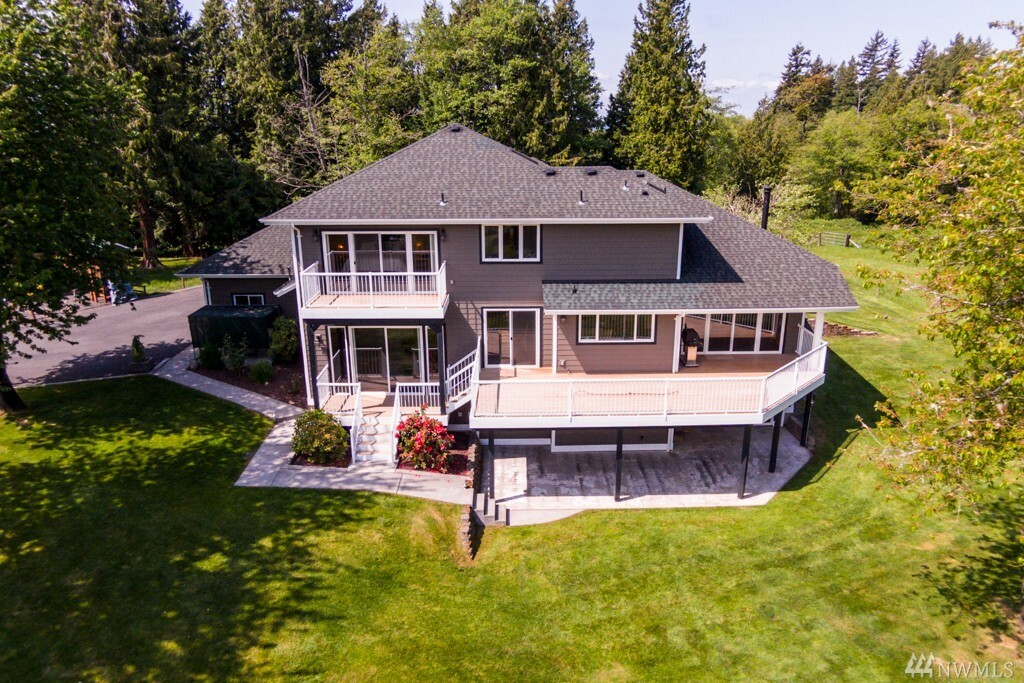 Property Photo:  5220 Matheson Lane  WA 98226 