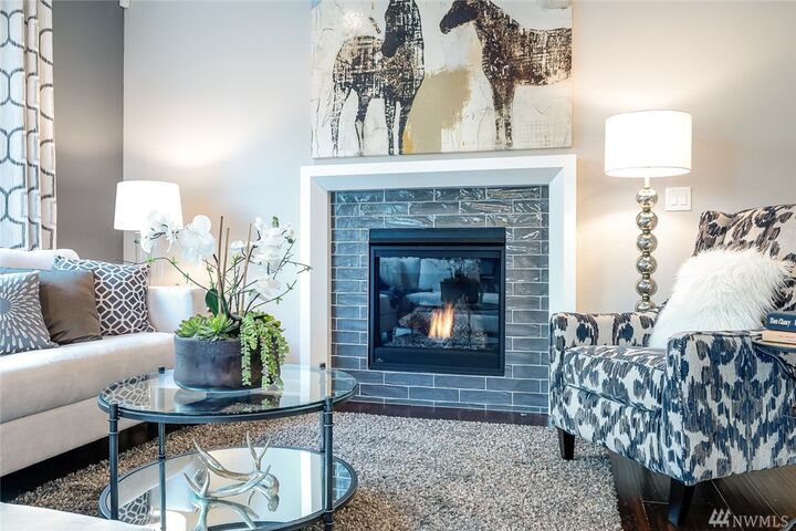 Property Photo: 3816 133rd Place SW 10 WA 98087