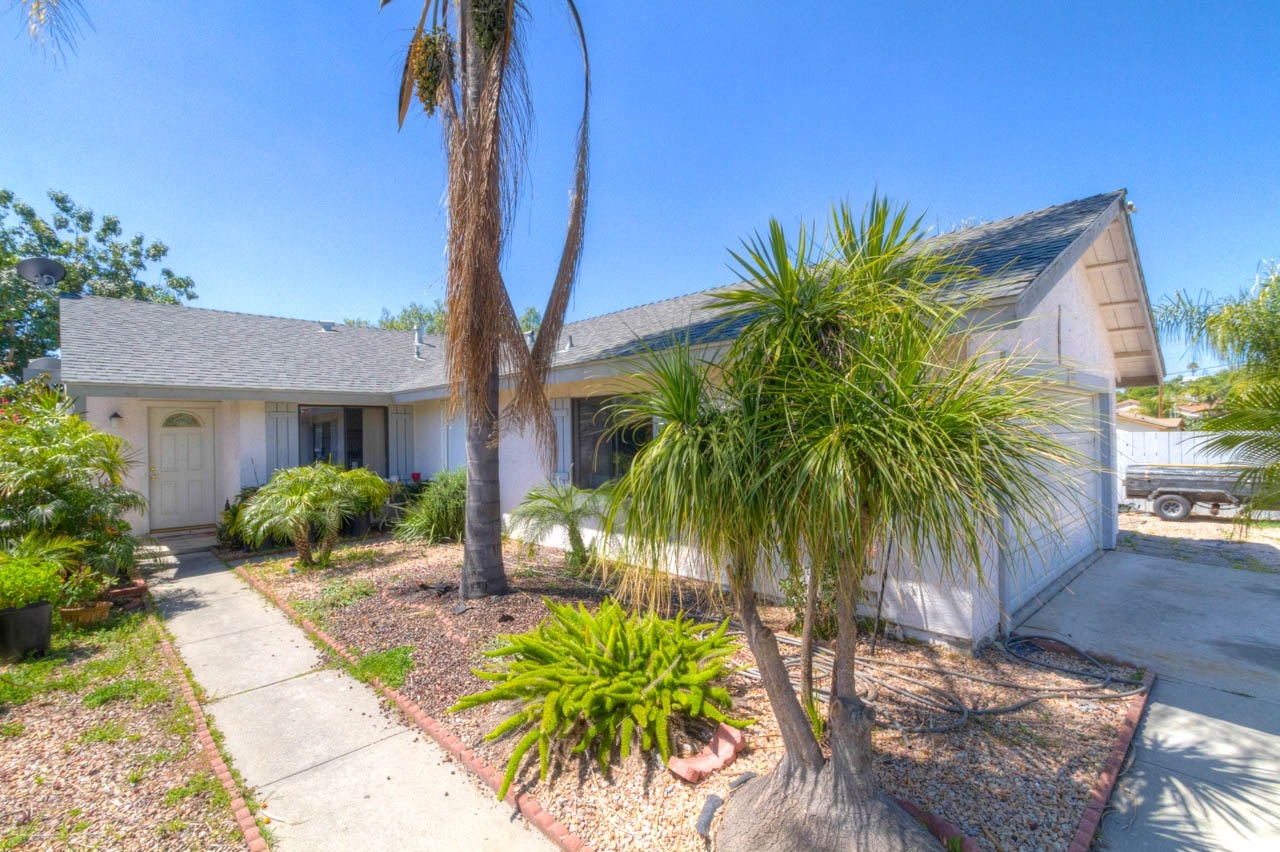 Property Photo: 3619 La Mirada CA 92078