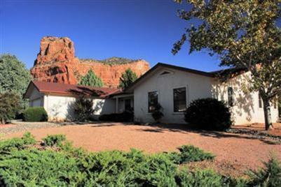 Property Photo:  75 Fairway Oaks Lane  AZ 86351 