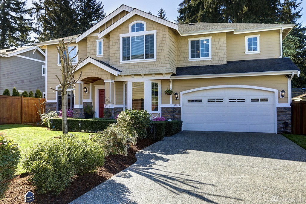 Property Photo:  12225 NE 78th St  WA 98033 