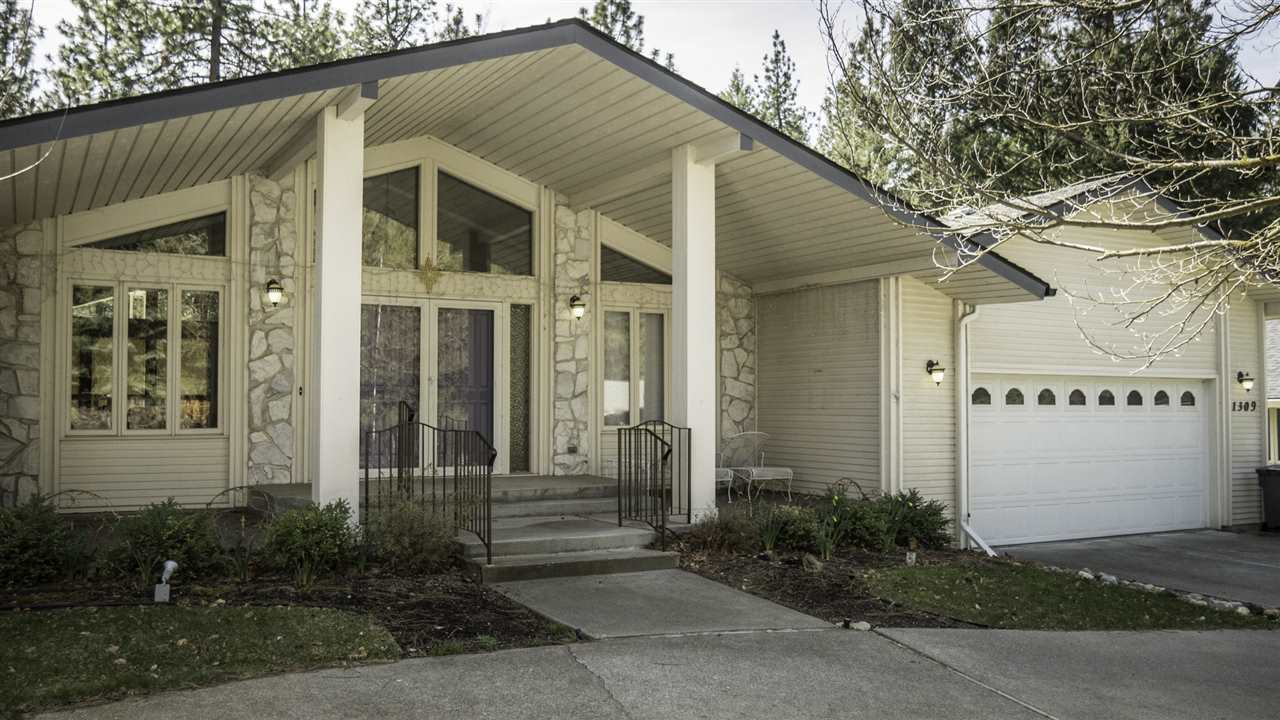 1309 W Cherrywood Ct  Spokane WA 99218 photo