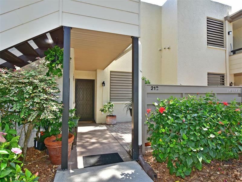 Property Photo:  212 Sherwood Drive 212  FL 34210 