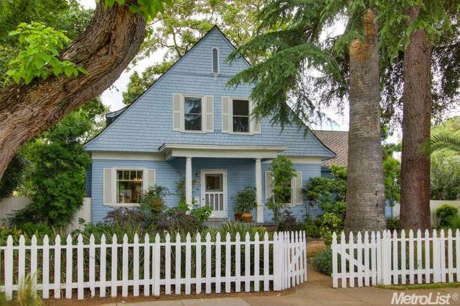 Property Photo:  2916 Franklin Boulevard  CA 95818 