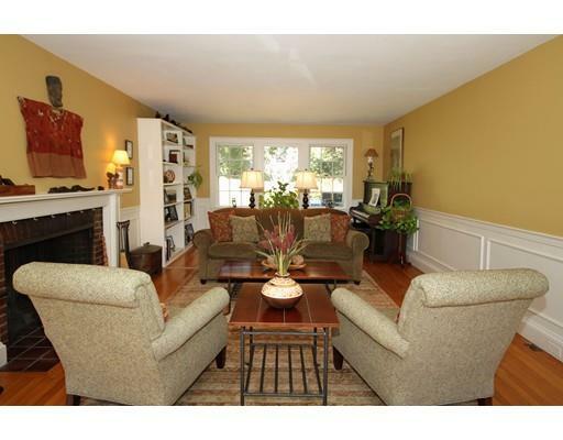 Property Photo:  42 Hillside Ter  MA 02478 