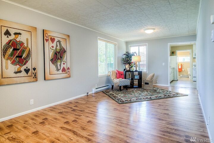 Property Photo: 2421 Harrison Ave WA 98201