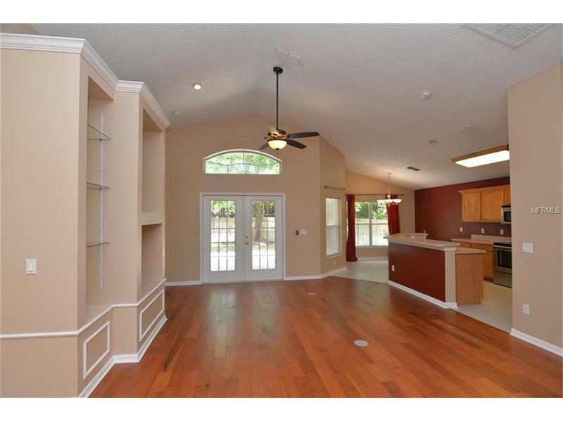 Property Photo: 826 Moonlit Lane FL 32707