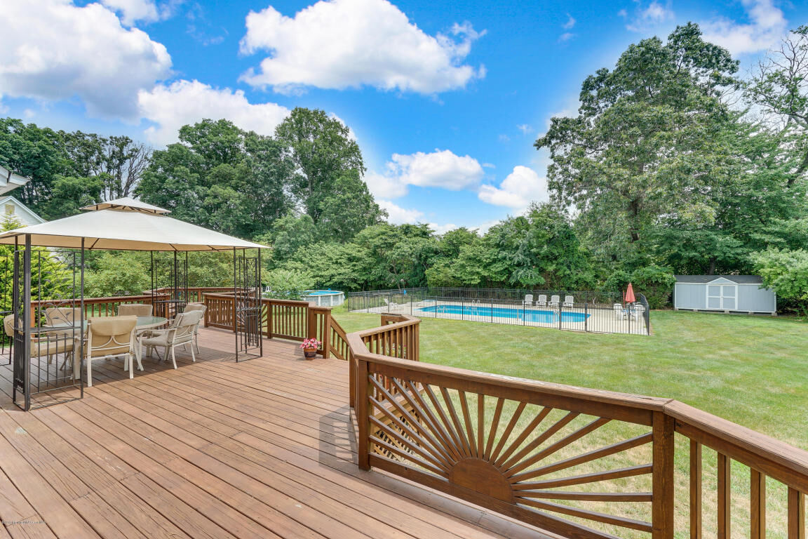 Property Photo:  3 Purple Ash Court  NJ 08527 